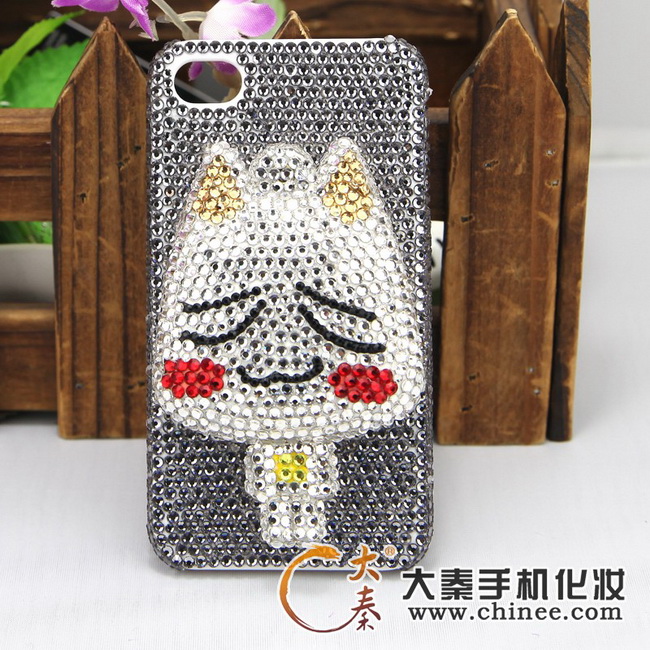 stick crystal stone on iPhone 4 cover
