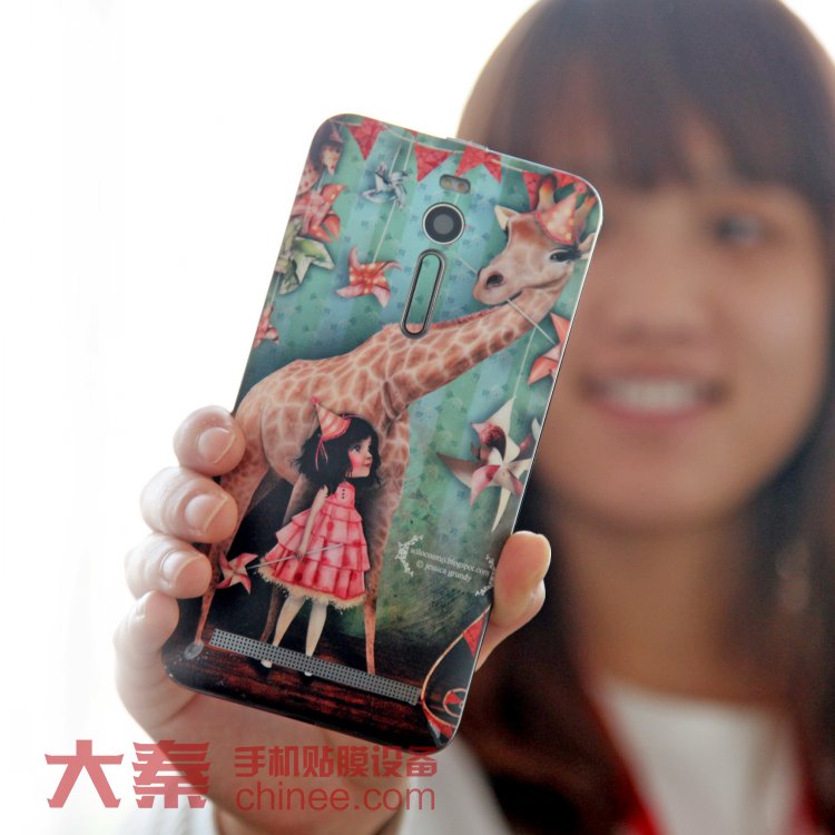 华硕ZenFone 2手机彩膜加工